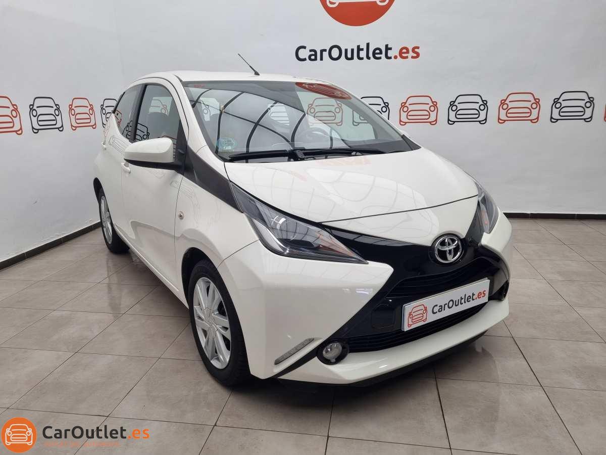 2 - Toyota Aygo 2017 - AUTO