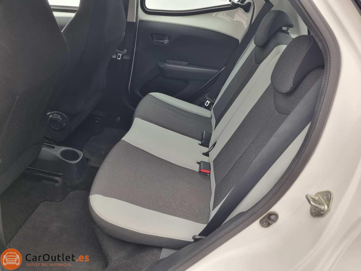 11 - Toyota Aygo 2017 - AUTO