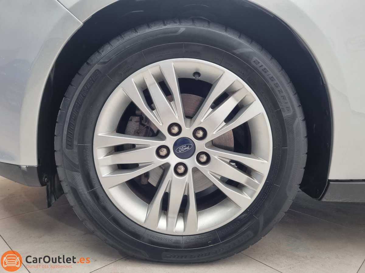6 - Ford Focus 2014 - AUTO