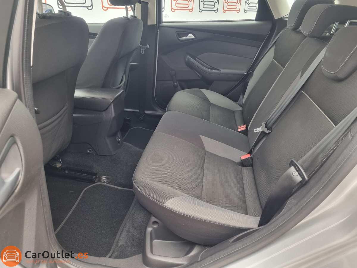 11 - Ford Focus 2014 - AUTO