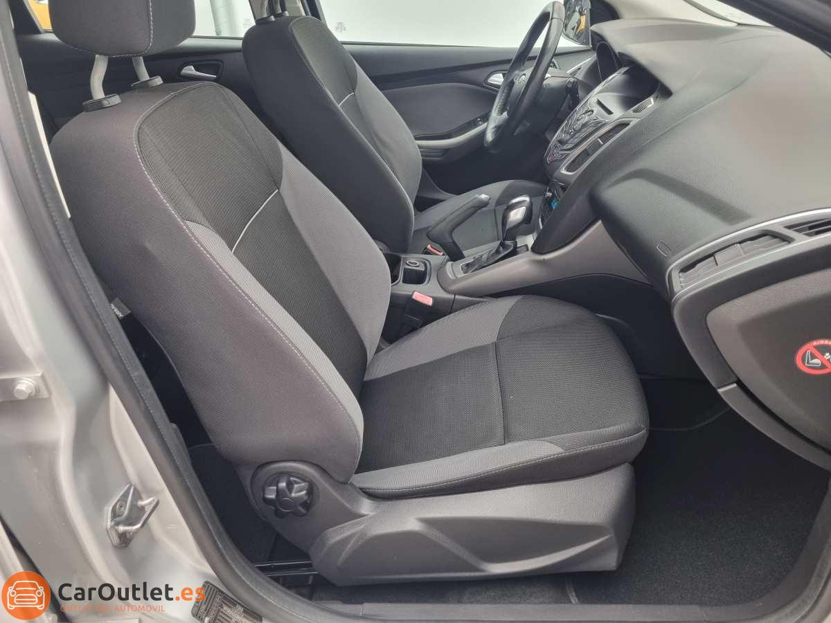 15 - Ford Focus 2014 - AUTO