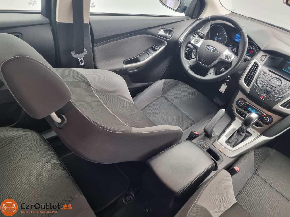 17 - Ford Focus 2014 - AUTO