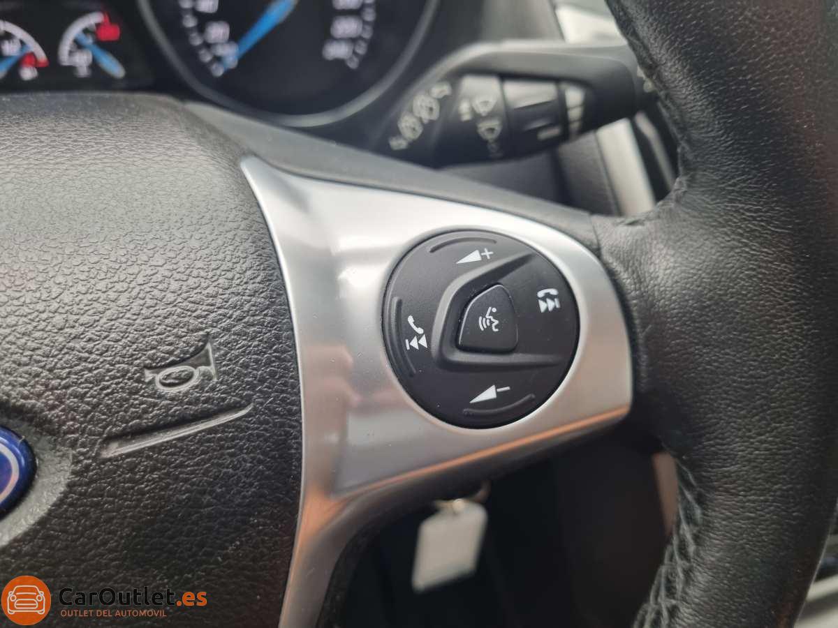 21 - Ford Focus 2014 - AUTO