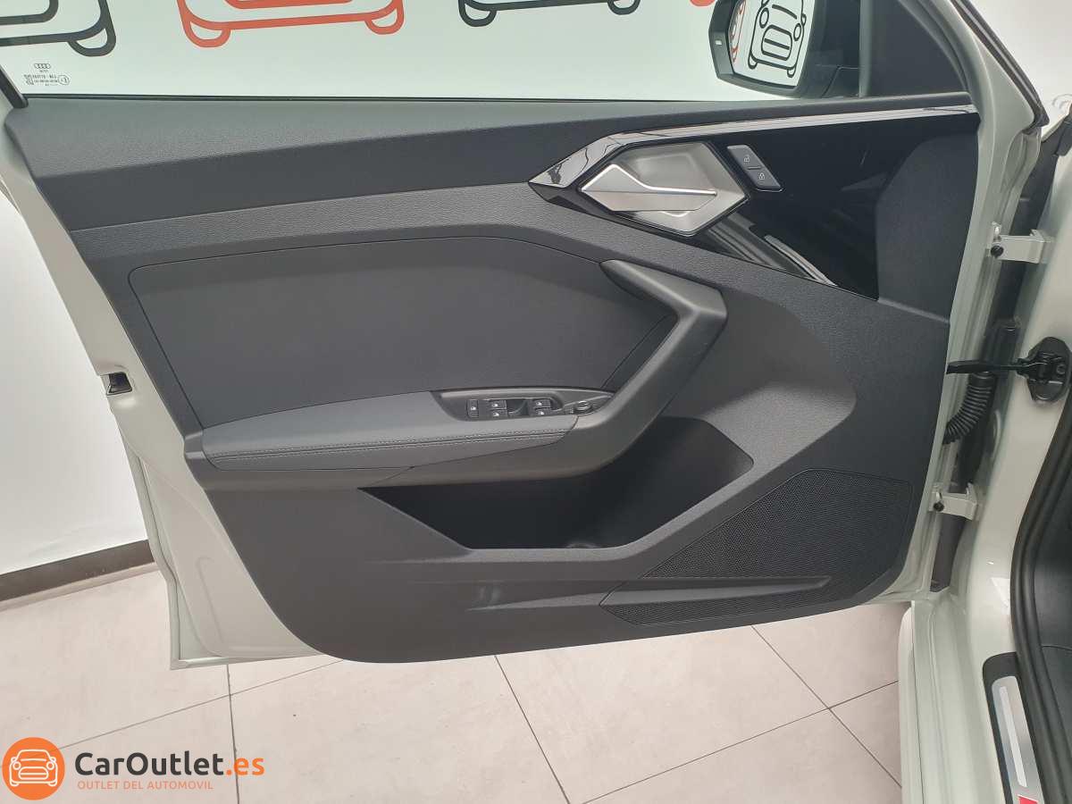 12 - Audi A1 2024 - AUTO