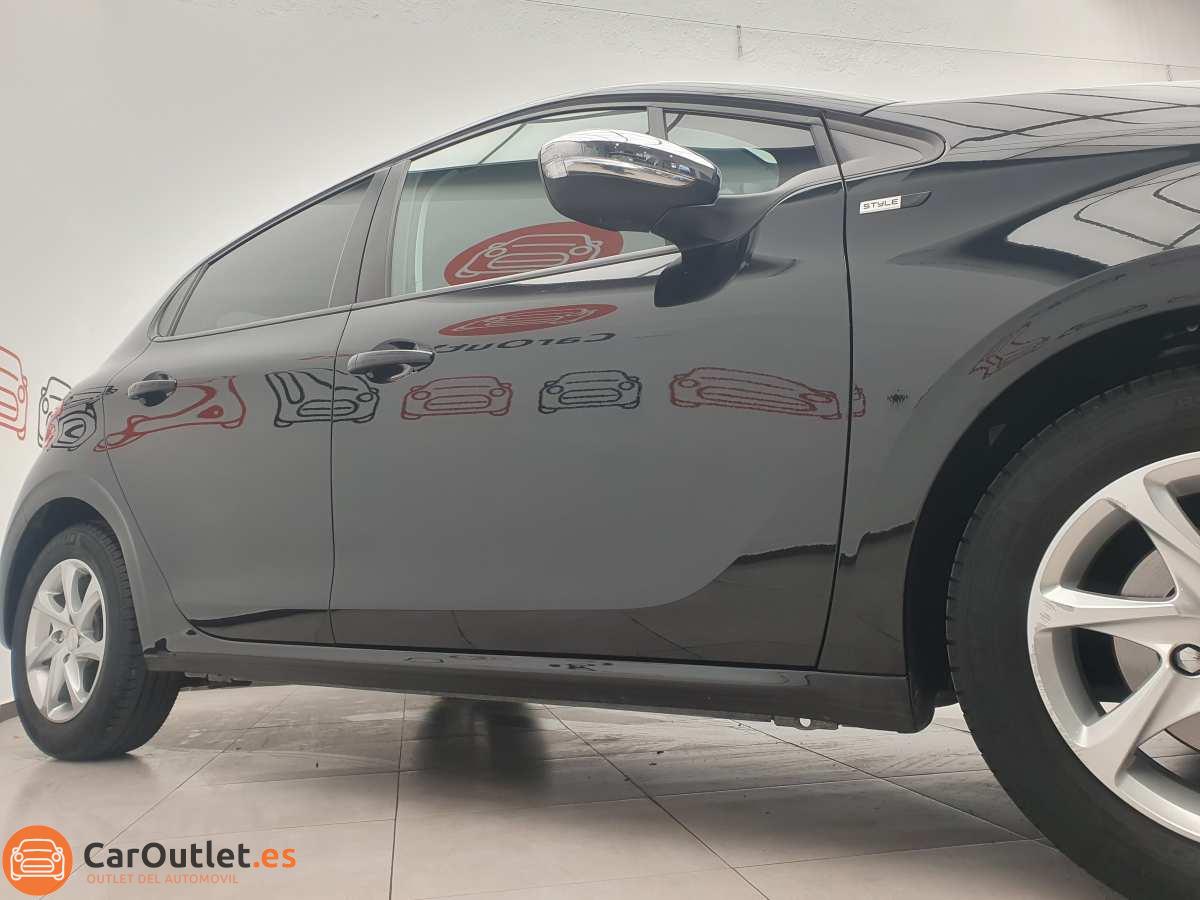 3 - Peugeot 208 2015
