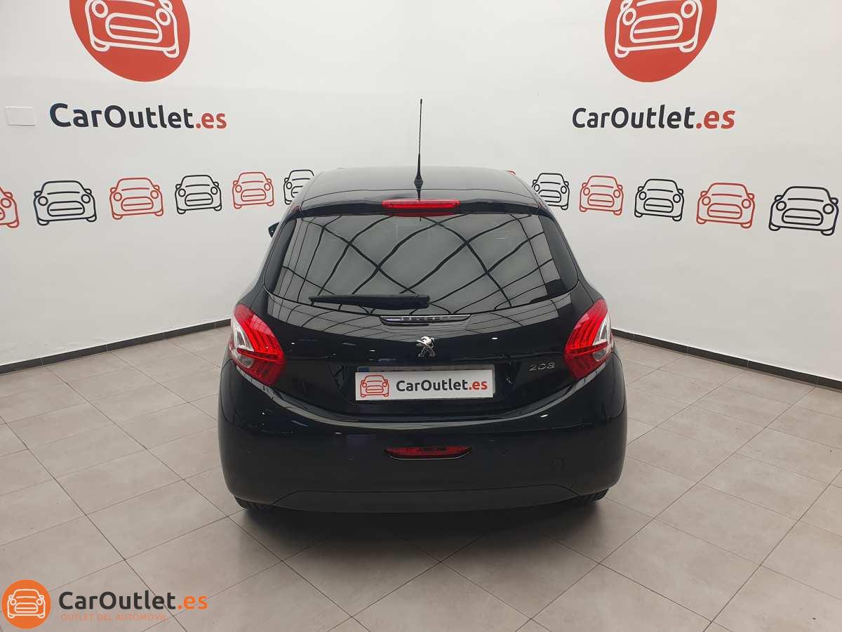 8 - Peugeot 208 2015