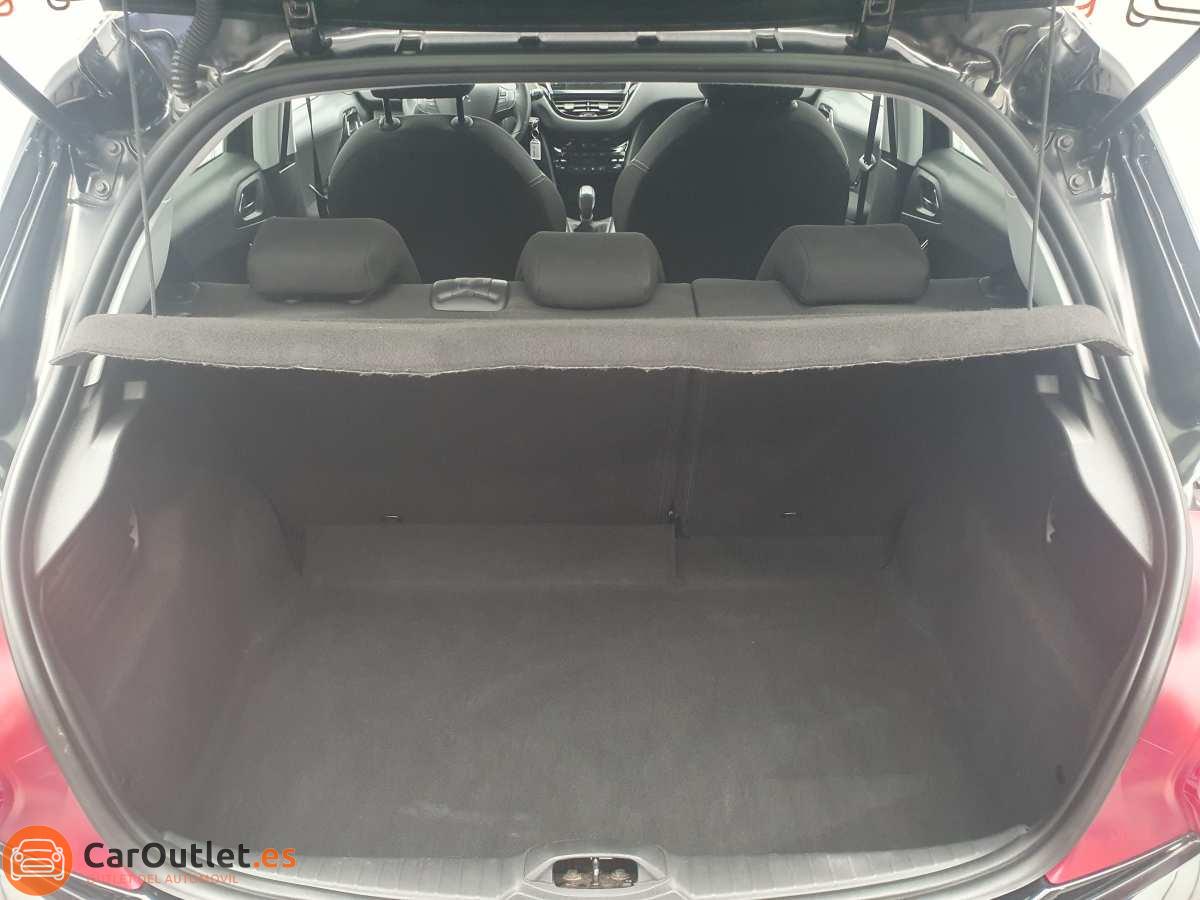 10 - Peugeot 208 2015