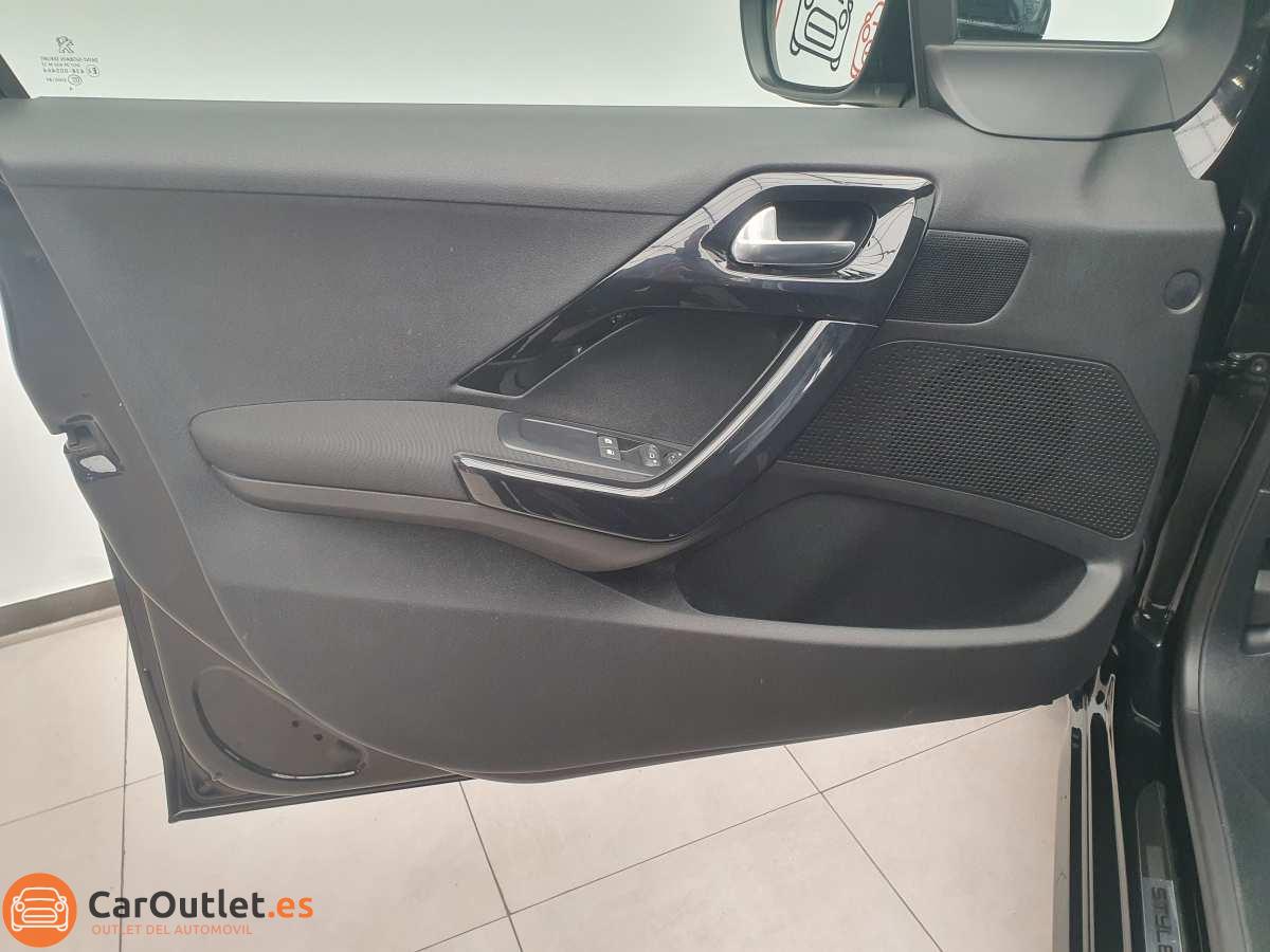 12 - Peugeot 208 2015