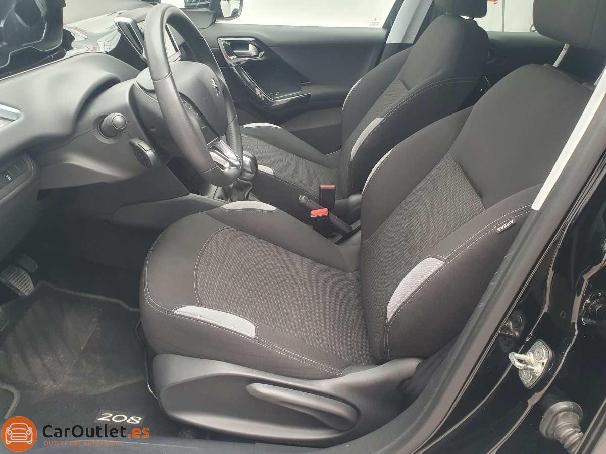 13 - Peugeot 208 2015