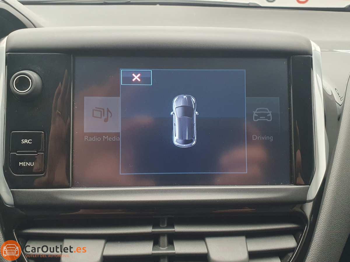 27 - Peugeot 208 2015