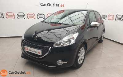 Peugeot 208 Petrol - 2015