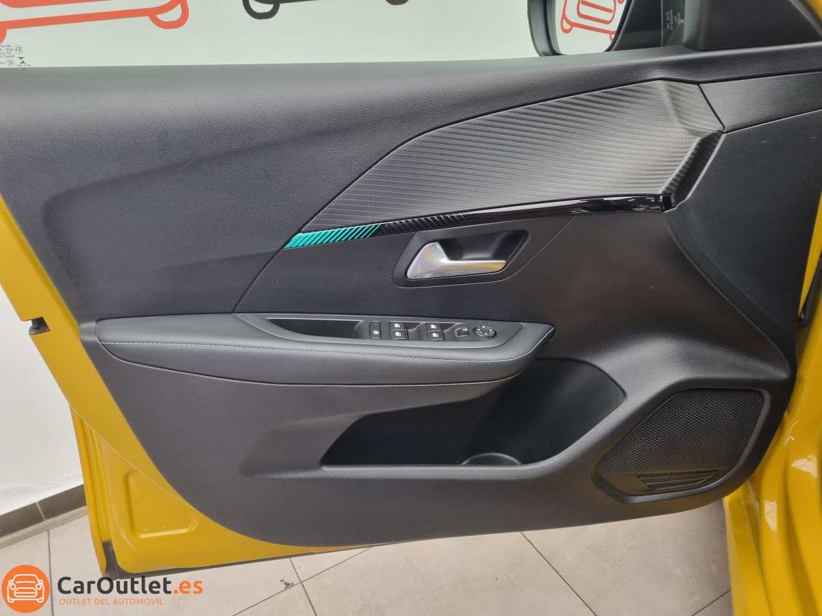 13 - Peugeot 208 2022 - AUTO
