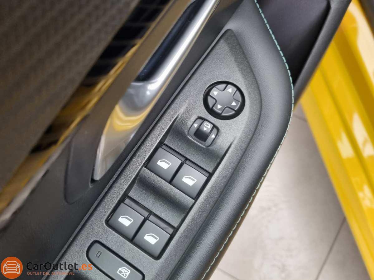 14 - Peugeot 208 2022 - AUTO