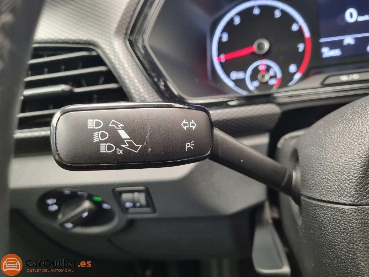 24 - Volkswagen T-CROSS 2022 - AUTO