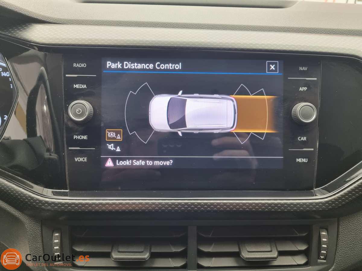 31 - Volkswagen T-CROSS 2022 - AUTO