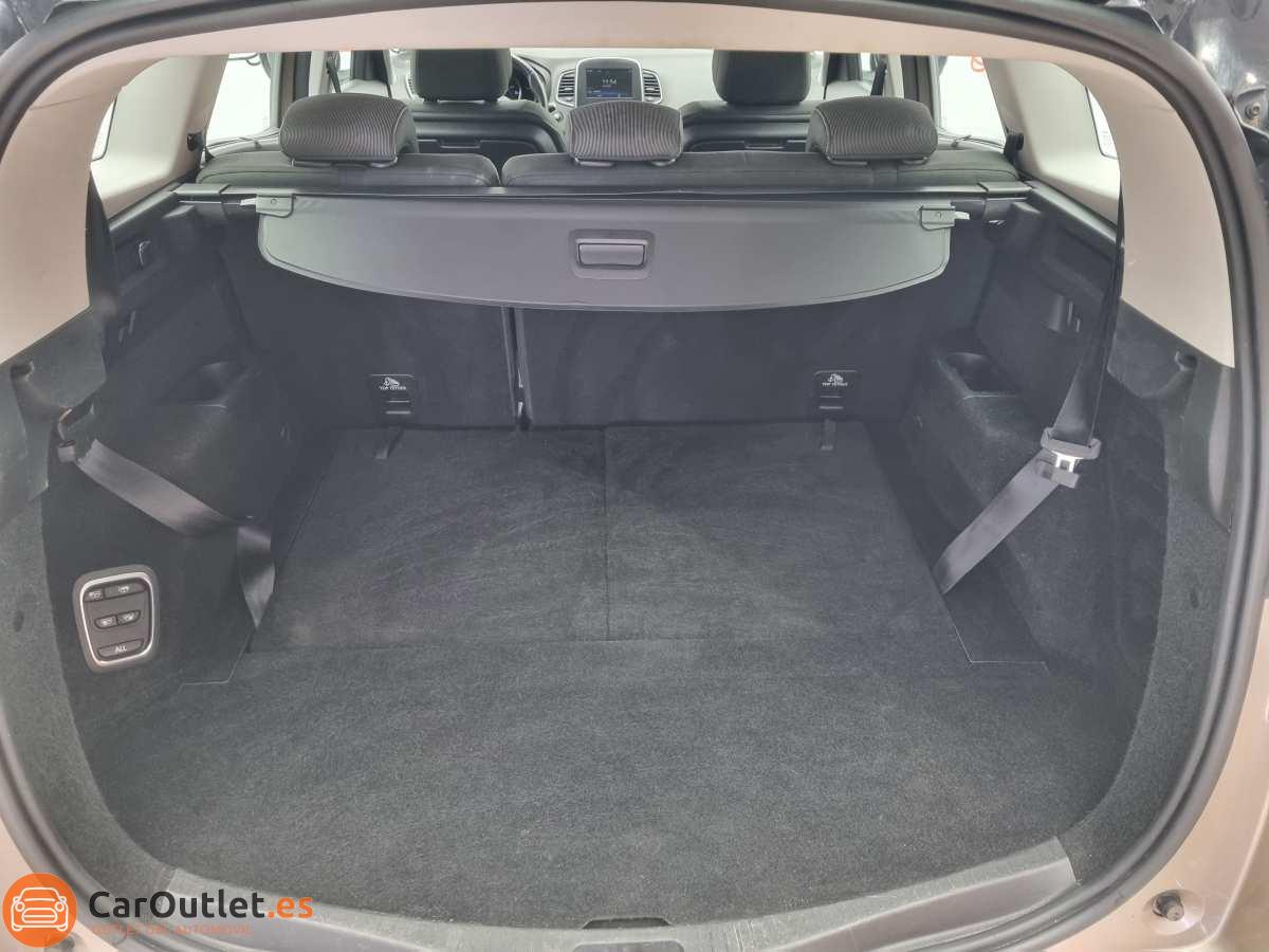 11 - Renault Scenic 2018 - AUTO