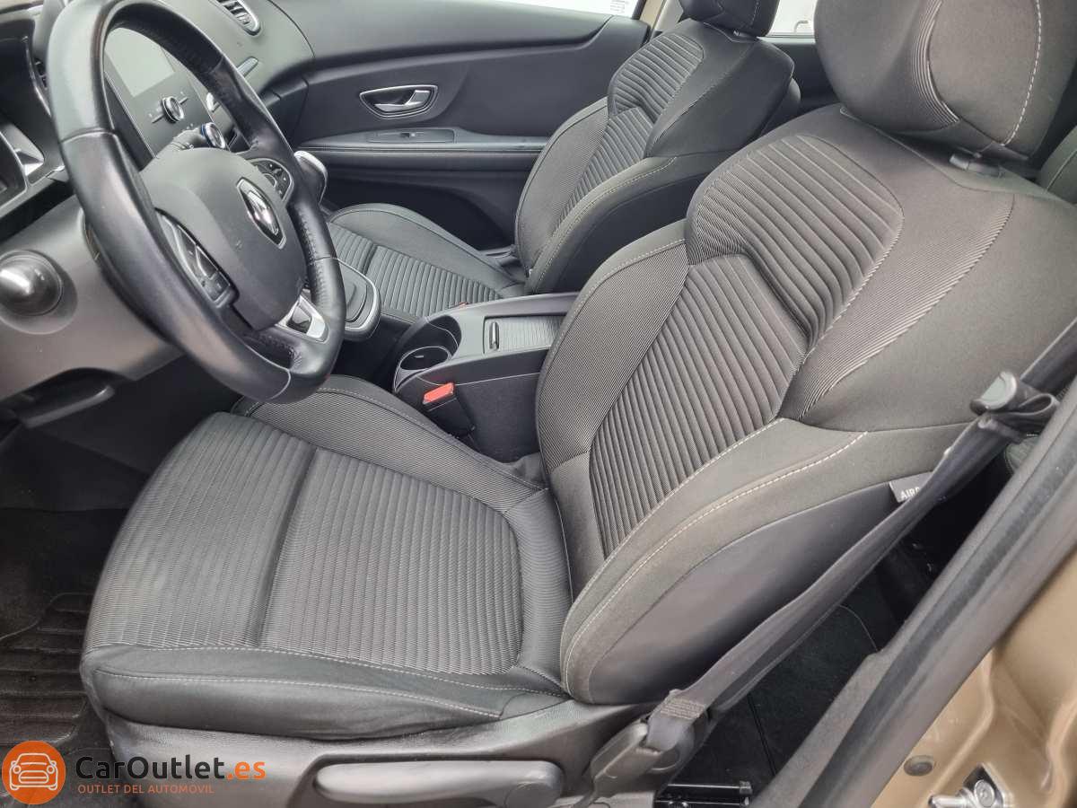 17 - Renault Scenic 2018 - AUTO