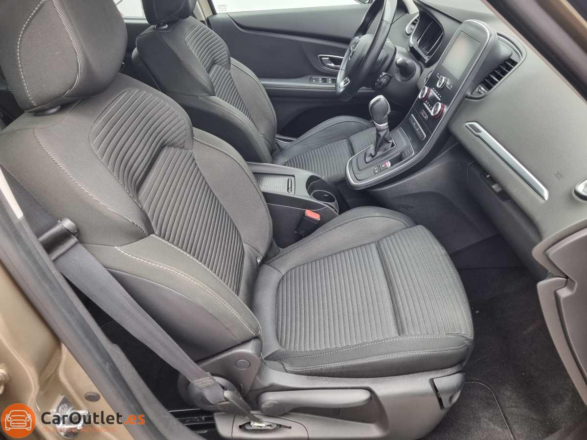 18 - Renault Scenic 2018 - AUTO