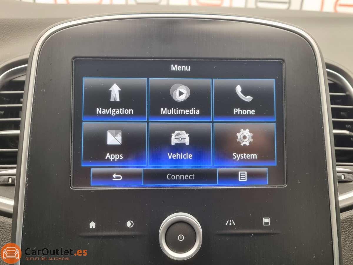 28 - Renault Scenic 2018 - AUTO