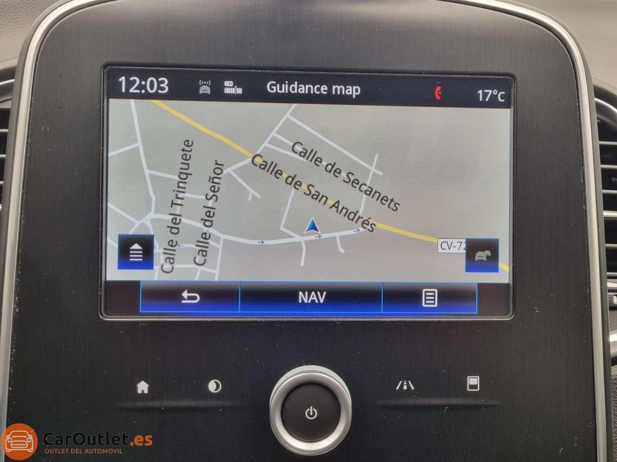 29 - Renault Scenic 2018 - AUTO