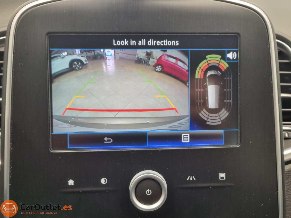 31 - Renault Scenic 2018 - AUTO