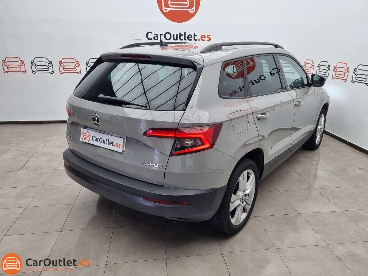 8 - Skoda KAROQ 2019 - AUTO