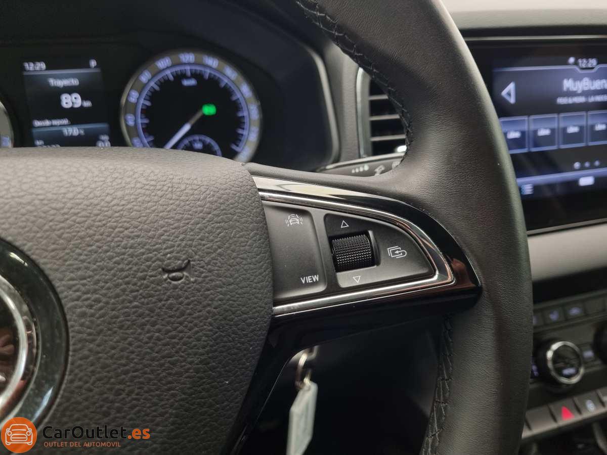 22 - Skoda KAROQ 2019 - AUTO