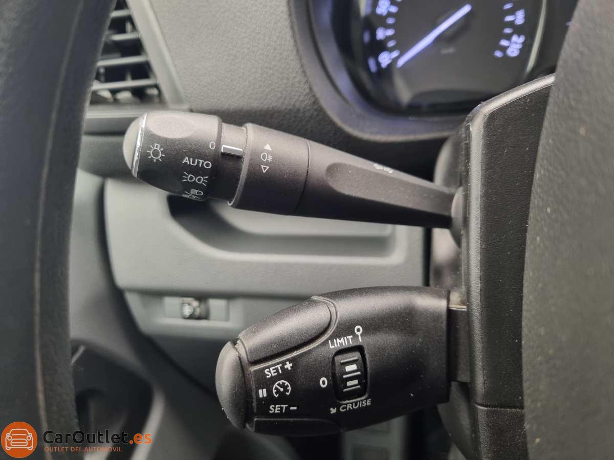 20 - Peugeot Expert 2021