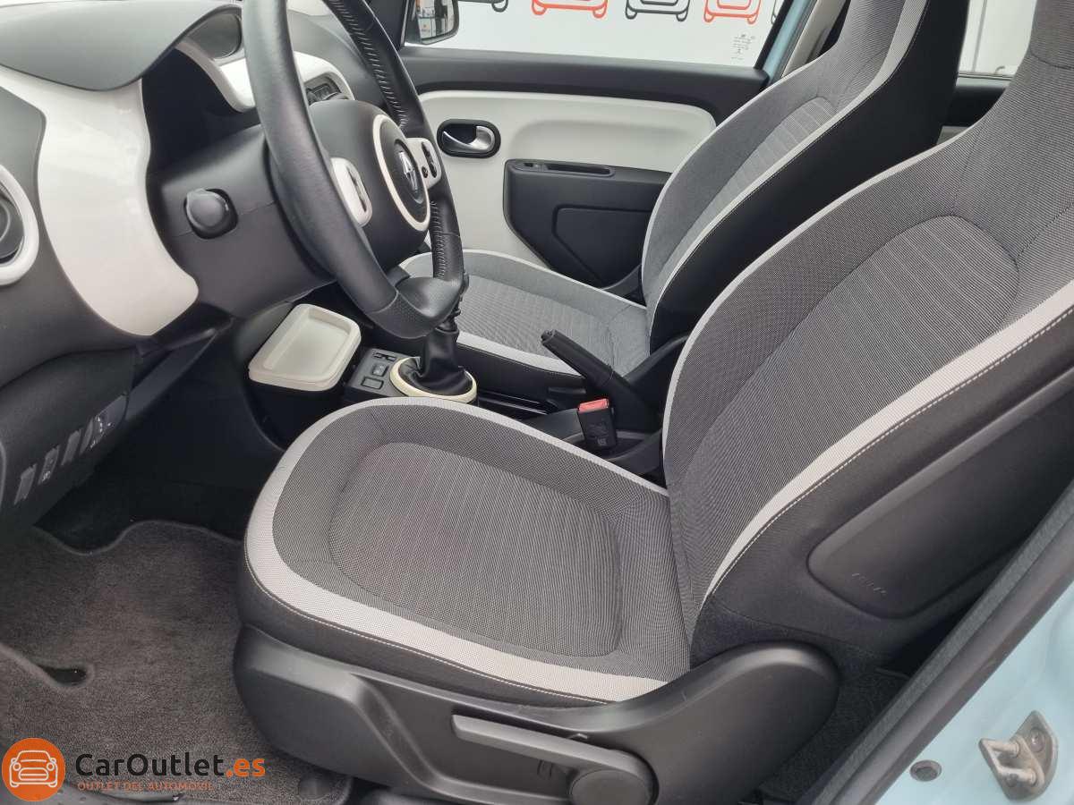 13 - Renault Twingo 2017