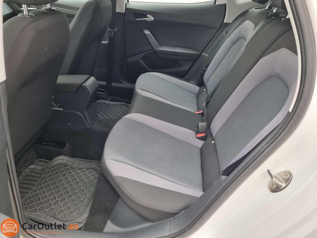 12 - Seat Arona 2021