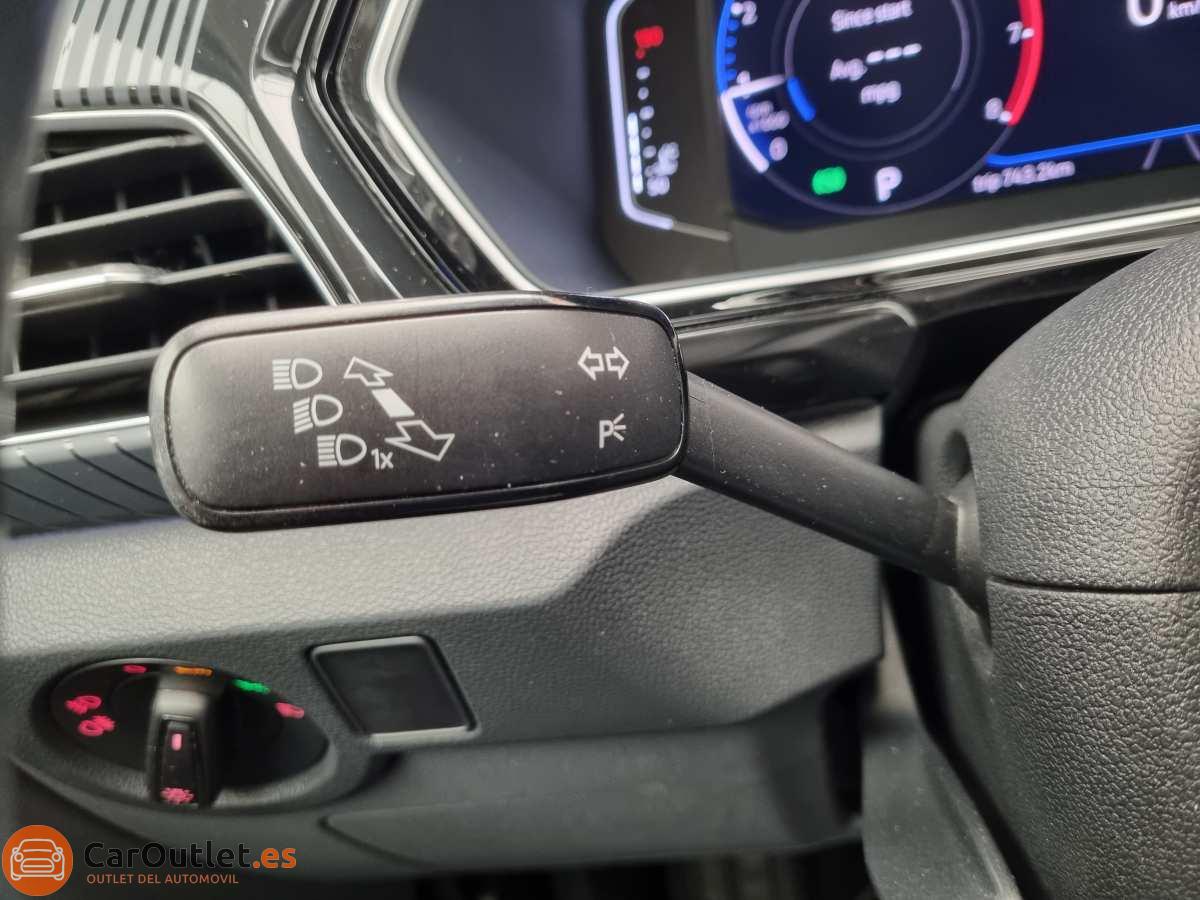 25 - Volkswagen T-CROSS 2020 - AUTO