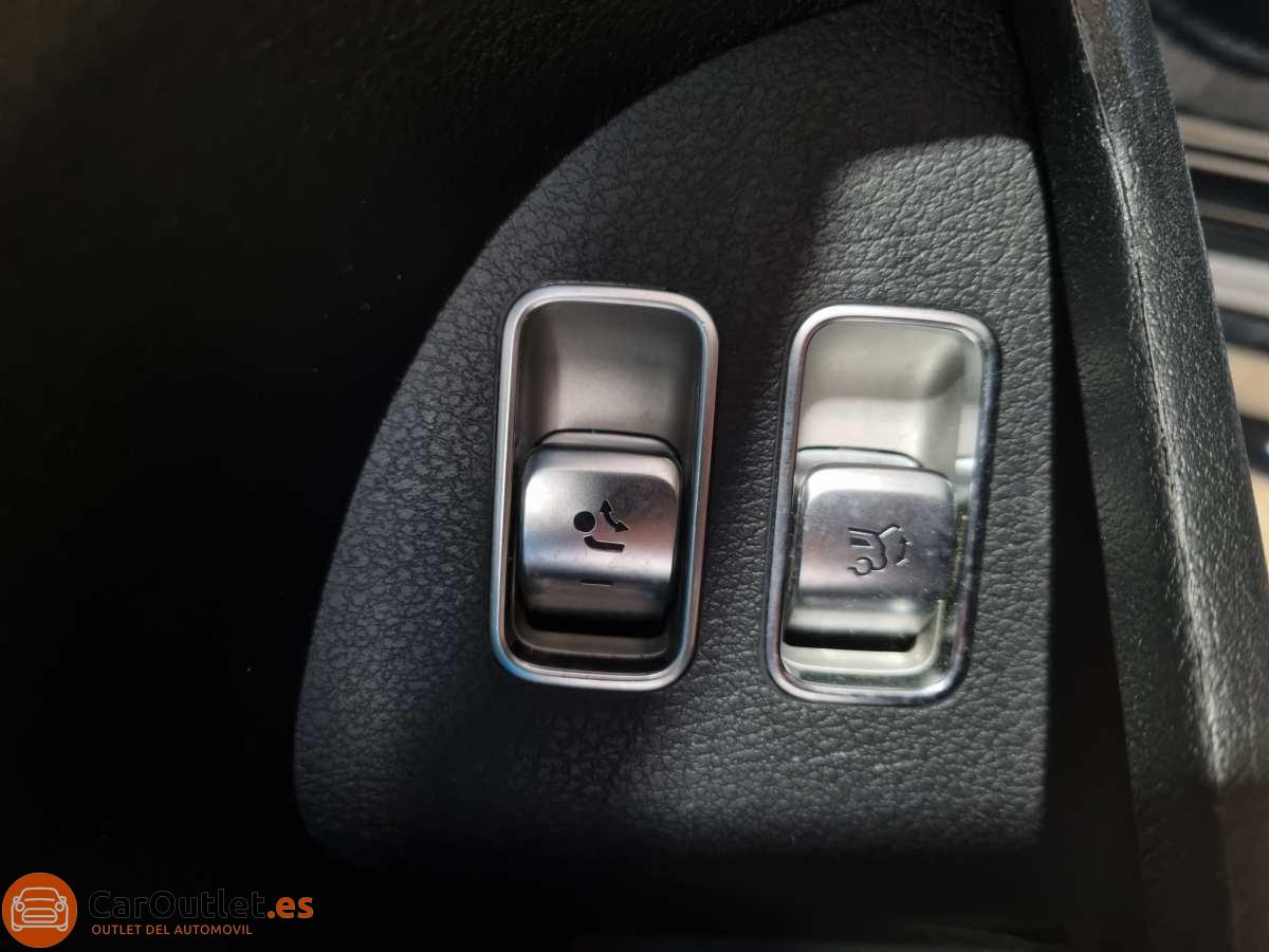 44 - Mercedes GLE 2020 - AUTO