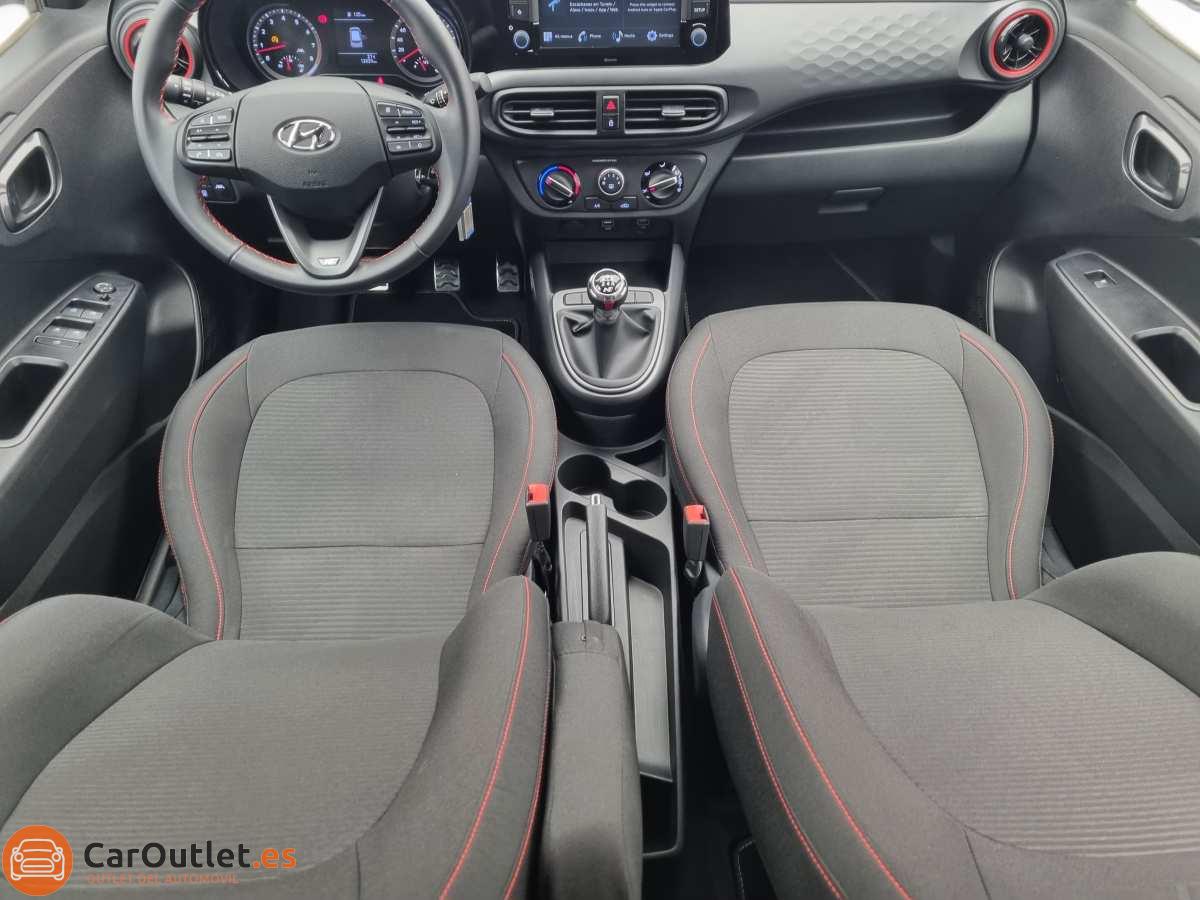 18 - Hyundai i10 2023