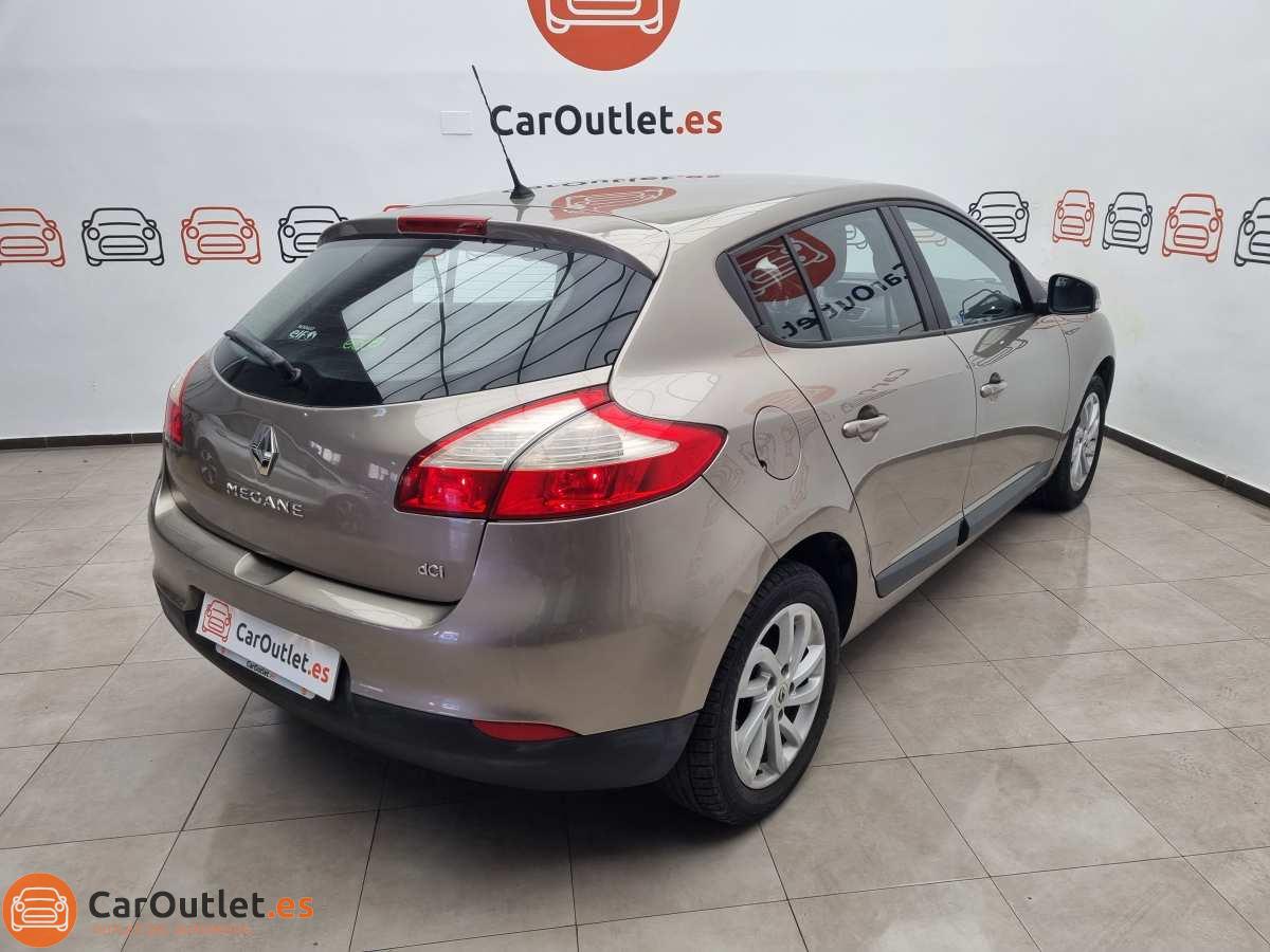 7 - Renault Megane 2013