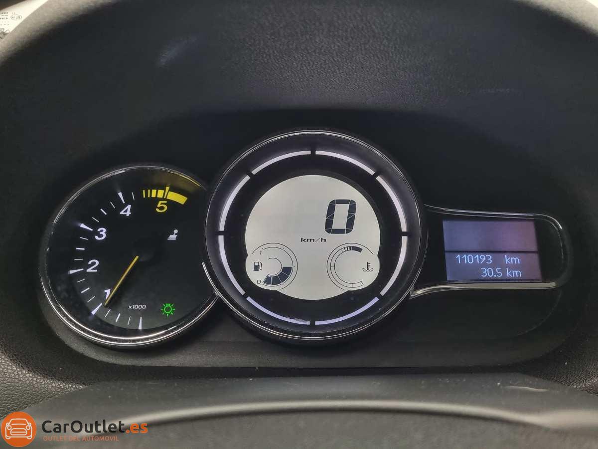 19 - Renault Megane 2013