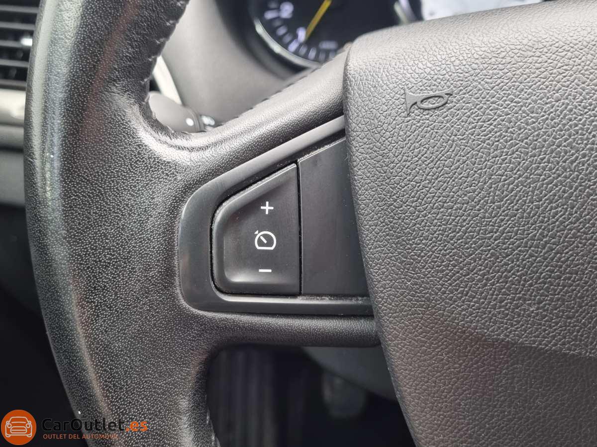 21 - Renault Megane 2013