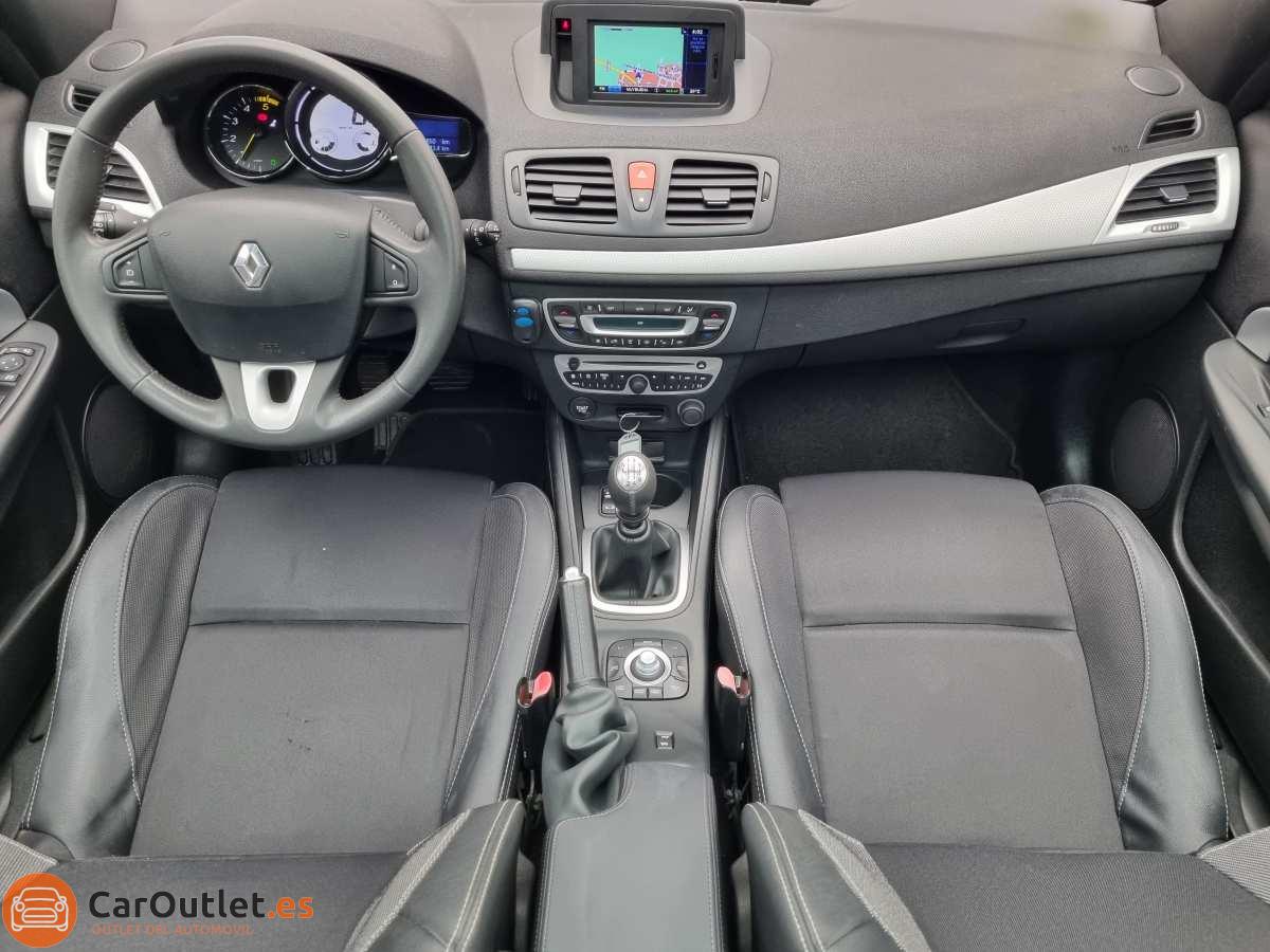 19 - Renault Megane 2010 - CABRIO