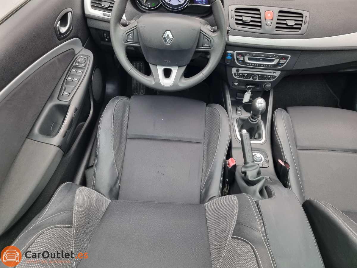 21 - Renault Megane 2010 - CABRIO