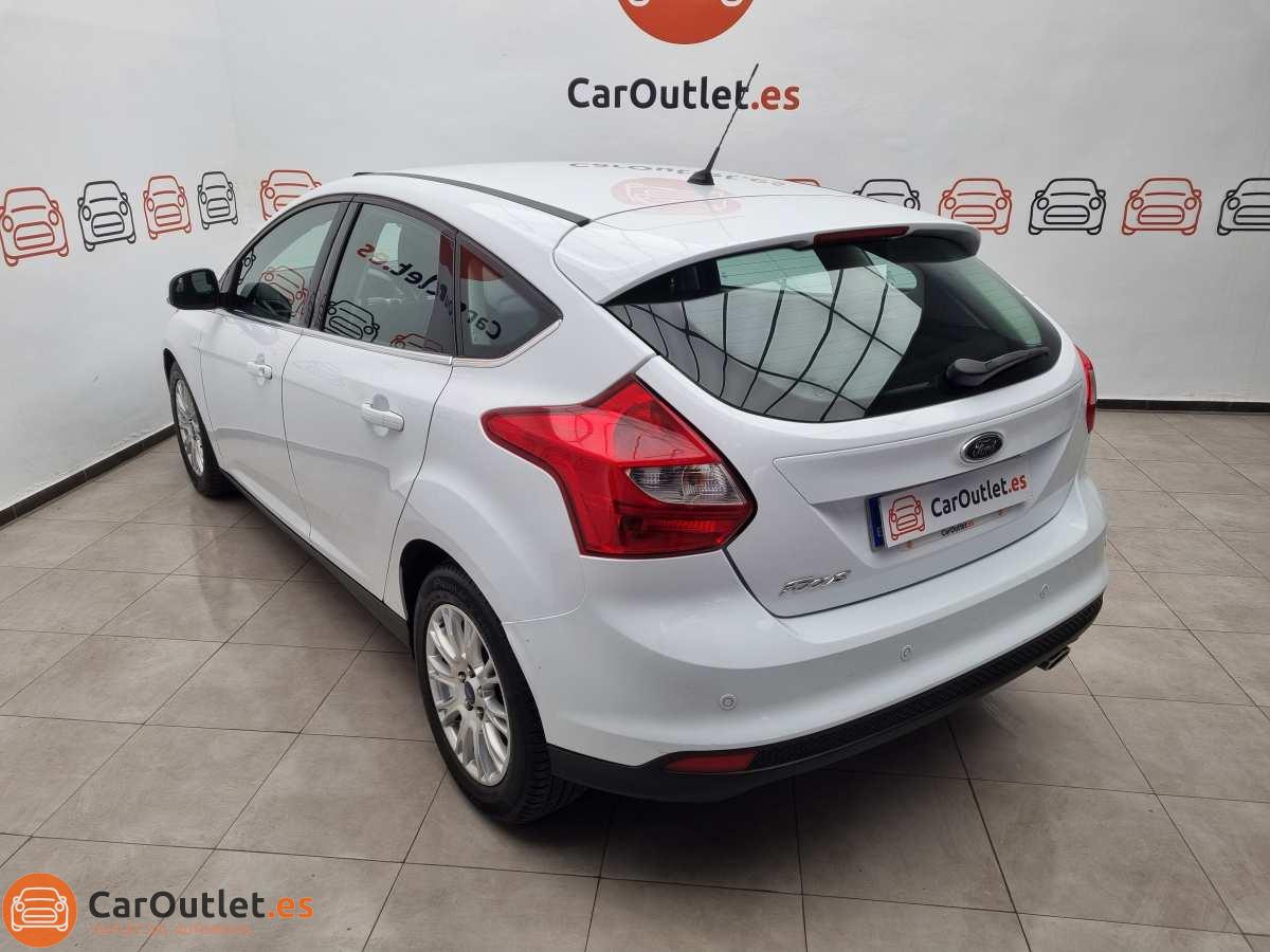 9 - Ford Focus 2014 - AUTO