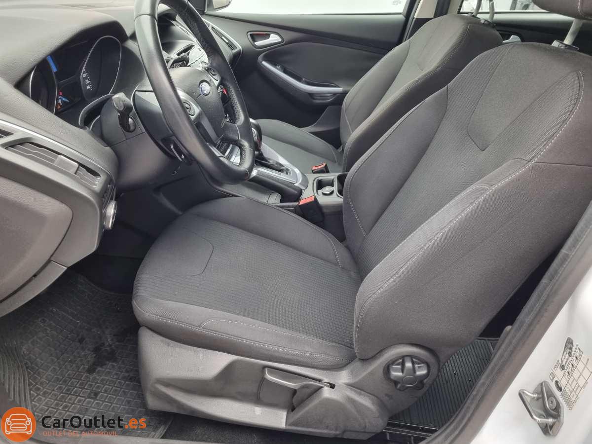 14 - Ford Focus 2014 - AUTO