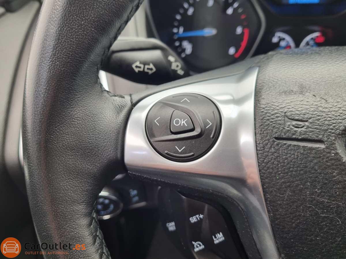 22 - Ford Focus 2014 - AUTO