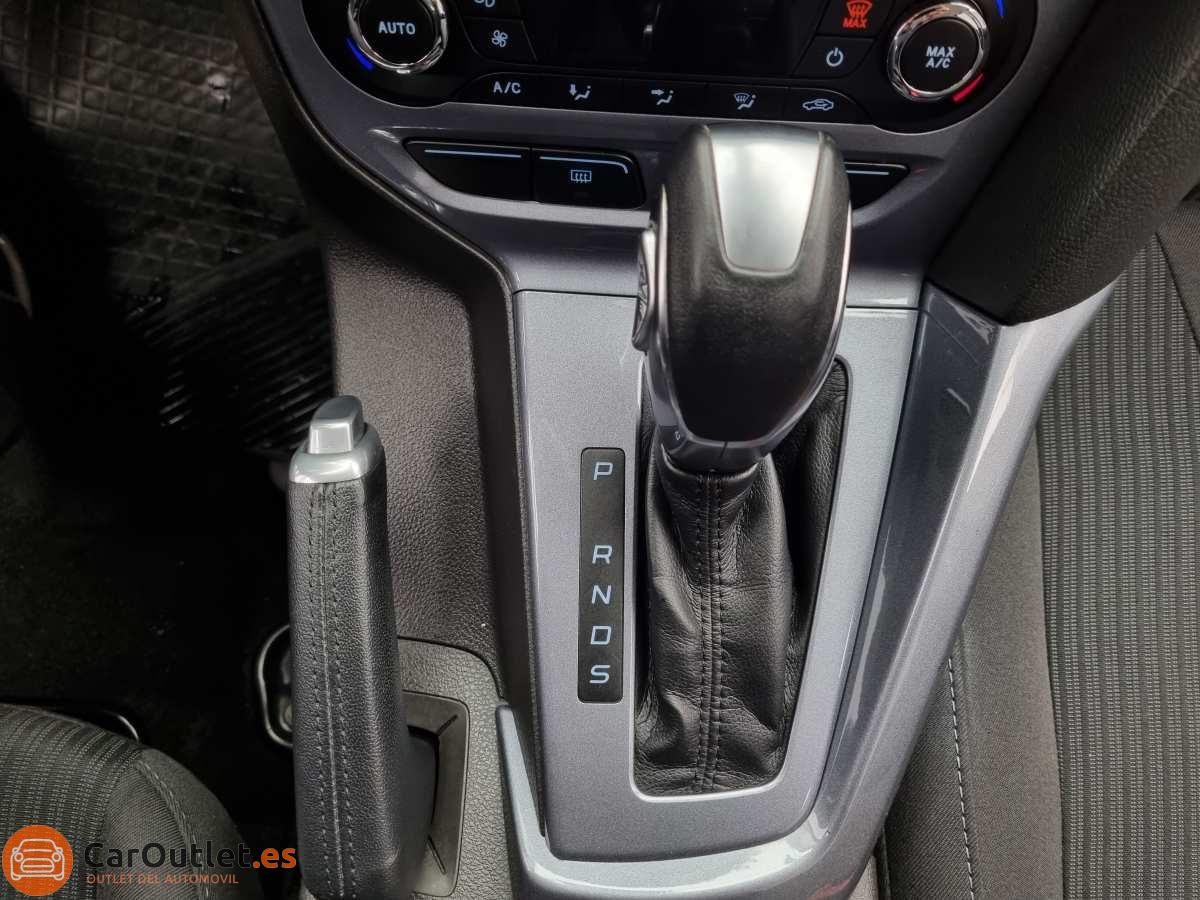 28 - Ford Focus 2014 - AUTO