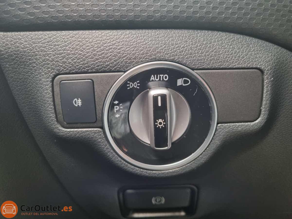 25 - Mercedes A Class 2018 - AUTO