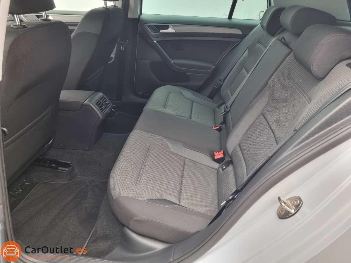 12 - Volkswagen Golf 2017 - AUTO