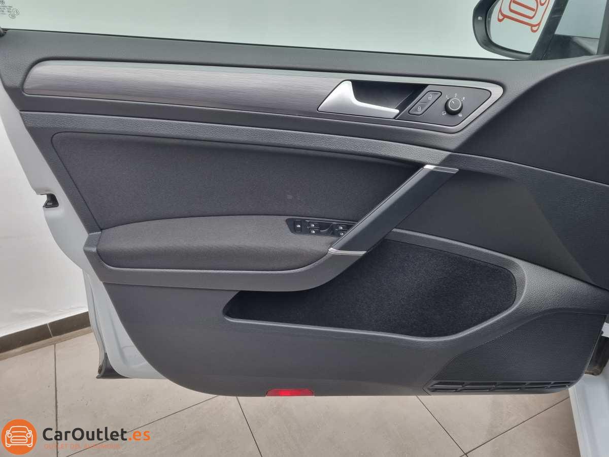 13 - Volkswagen Golf 2017 - AUTO