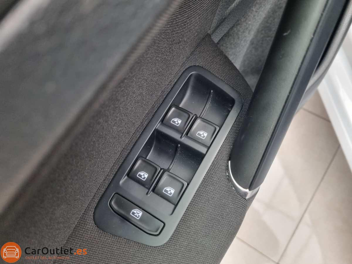 14 - Volkswagen Golf 2017 - AUTO