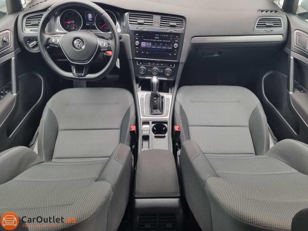 17 - Volkswagen Golf 2017 - AUTO