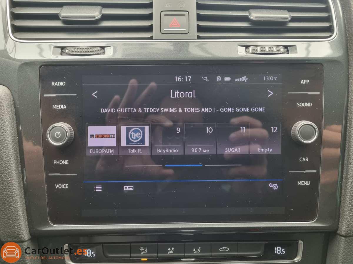 27 - Volkswagen Golf 2017 - AUTO