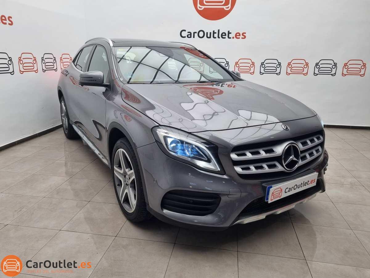 2 - Mercedes GLA Class 2018 - AUTO