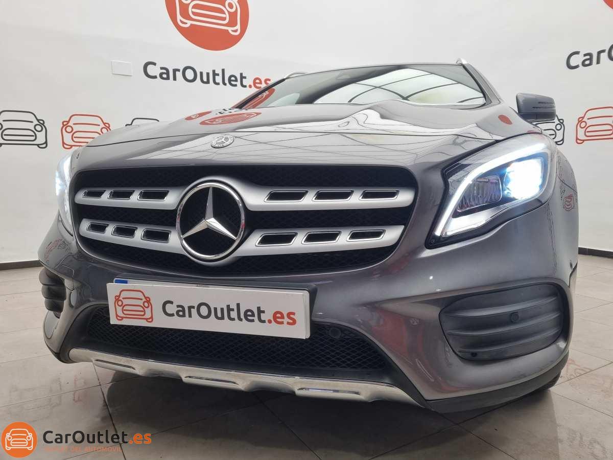 5 - Mercedes GLA Class 2018 - AUTO